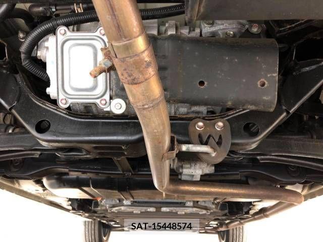 Mitsubishi OUTLANDER PHEV 2016-10 206030-19