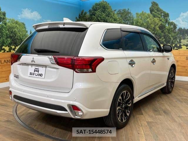 Mitsubishi OUTLANDER PHEV 2016-10 206030-17