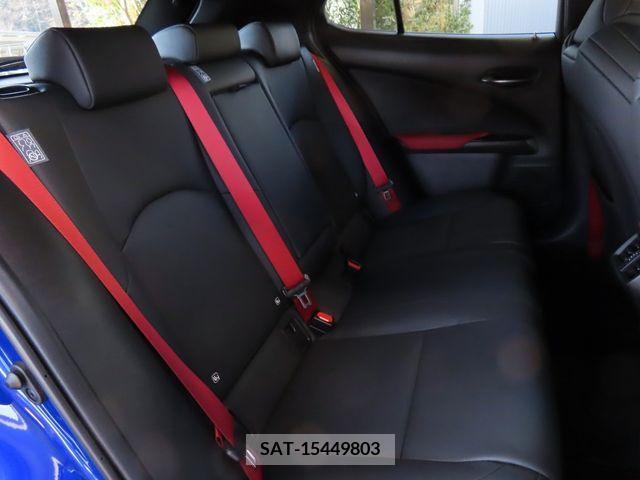 Lexus UX 2023-03 388125-25