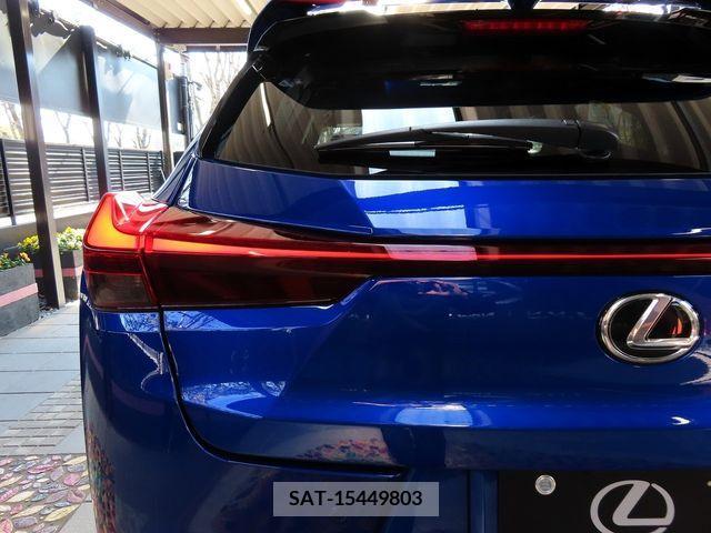 Lexus UX 2023-03 388125-6