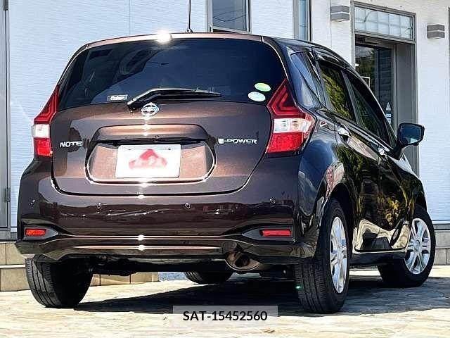 Nissan NOTE 2018-07 216529-2