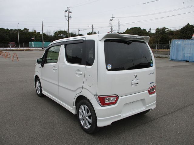 Suzuki WAGON R 2017-07 23714-1