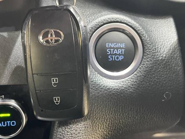 Toyota YARIS CROSS 2023-07 194442-7