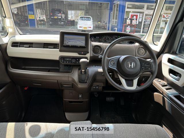 Honda N BOX 2021-11 210668-14