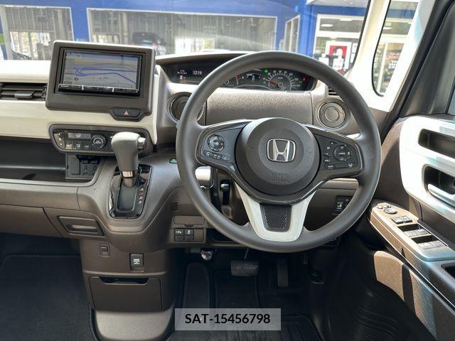 Honda N BOX 2021-11 210668-15