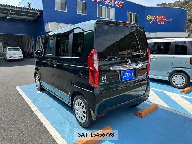 Honda N BOX 2021-11 210668-6