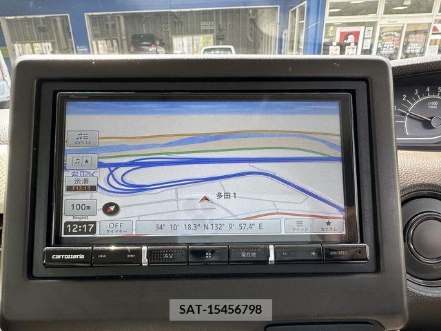 Honda N BOX 2021-11 210668-16