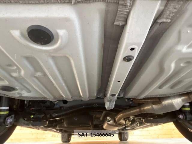 Toyota NOAH 2022-04 279502-19