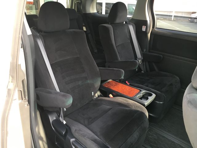 Toyota VELLFIRE 2009-08 21605-9