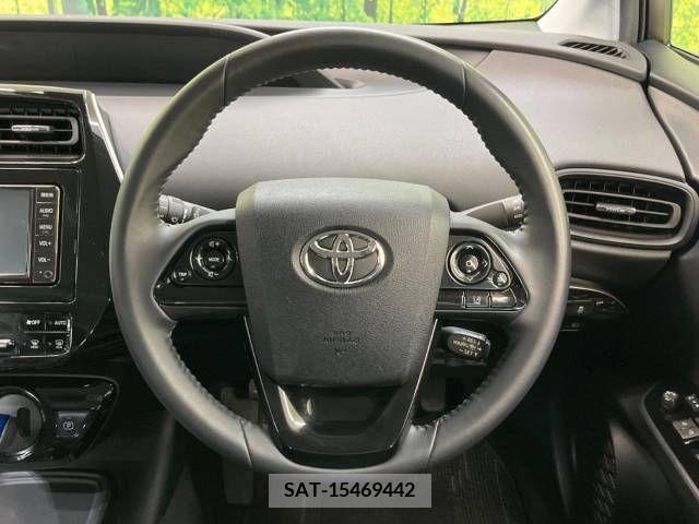 Toyota PRIUS 2019-10 322426-11