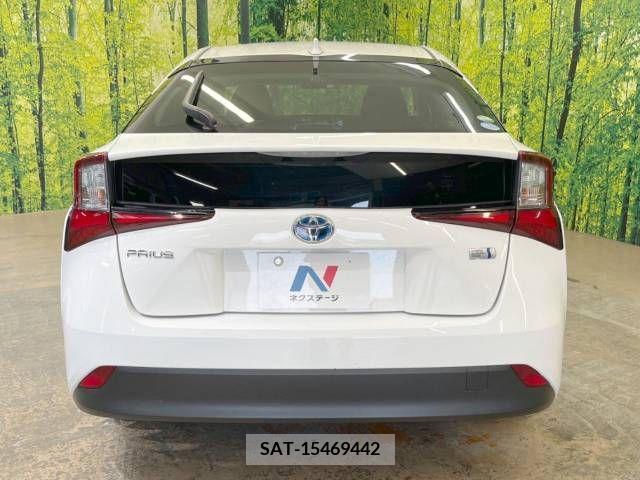 Toyota PRIUS 2019-10 322426-15
