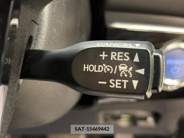 Toyota PRIUS 2019-10 322426-3