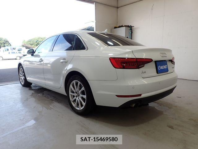 Audi A4 2016-02 389424-2
