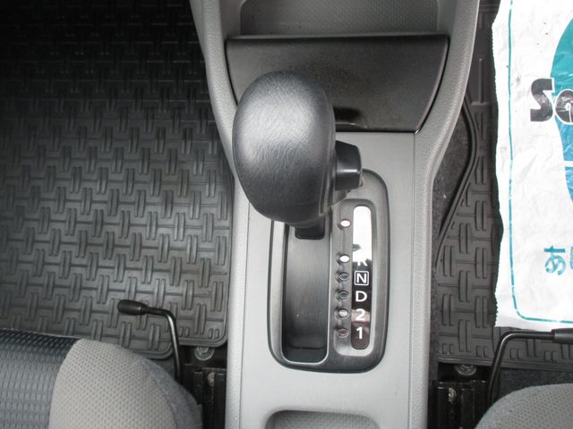 Nissan AD VAN 2015-12 18183-22