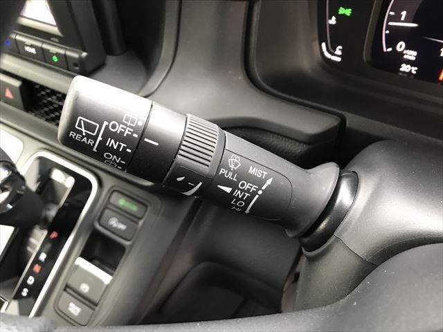 Honda e 2022-07 16203-22