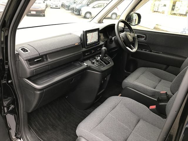 Honda e 2022-07 16203-10