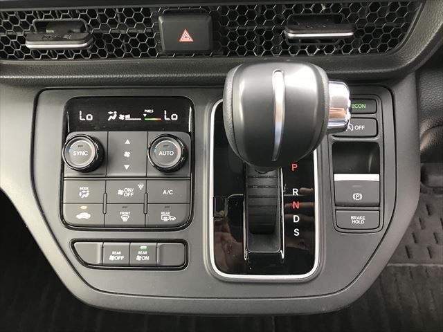 Honda e 2022-07 16203-19