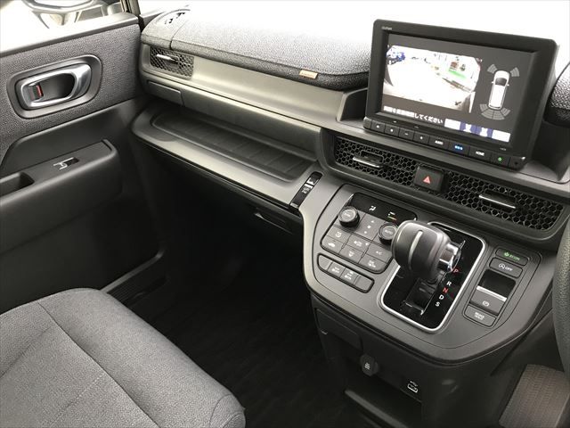 Honda e 2022-07 16203-17