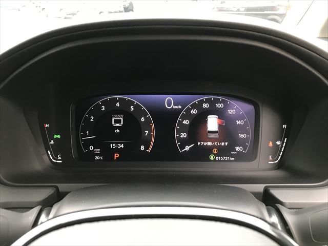 Honda e 2022-07 16203-28