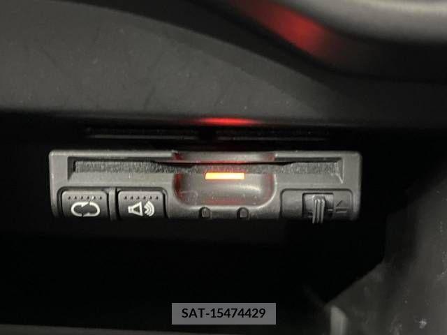 Nissan NOTE 2013-11 327242-4