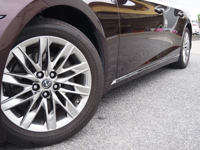 Lexus LS 2018-09 22269-8