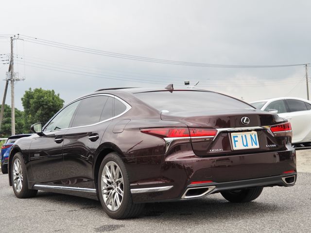 Lexus LS 2018-09 22269-5