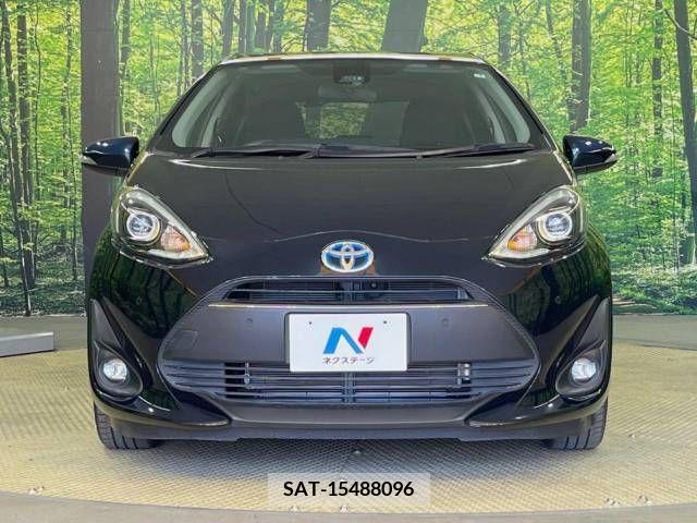 Toyota AQUA 2019-01 220427-14