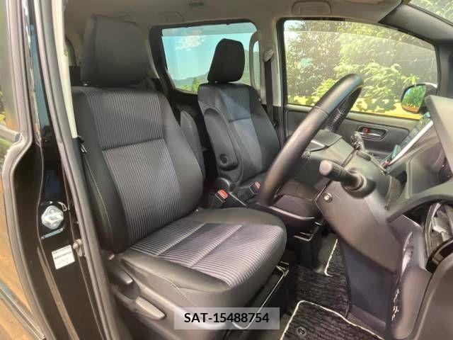 Toyota VOXY 2016-11 245754-7