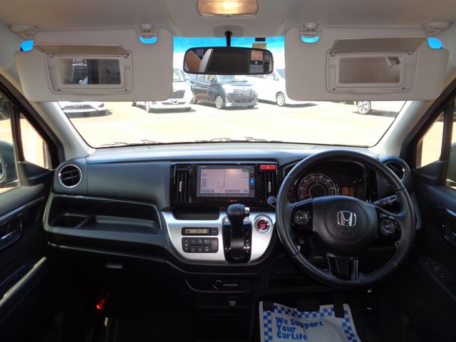 Honda N-WGN 2016-02 8406-11