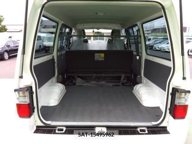 Mazda BONGO VAN 2018-04 263252-8