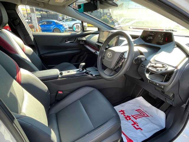 Toyota PRIUS 2023-03 27248-2