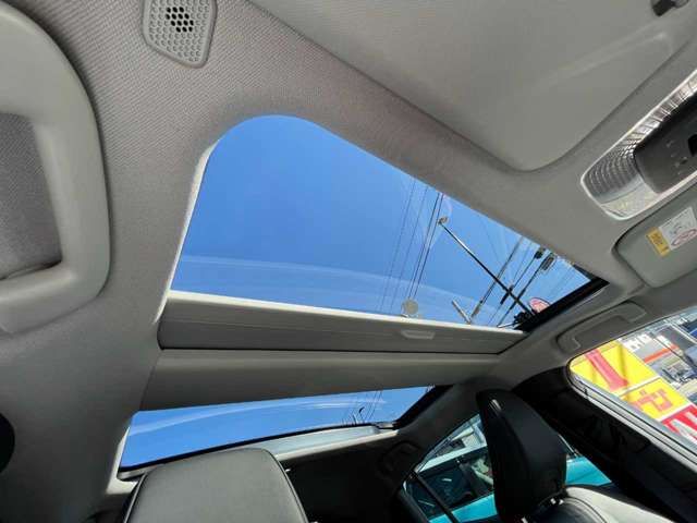 Toyota PRIUS 2023-03 27248-17