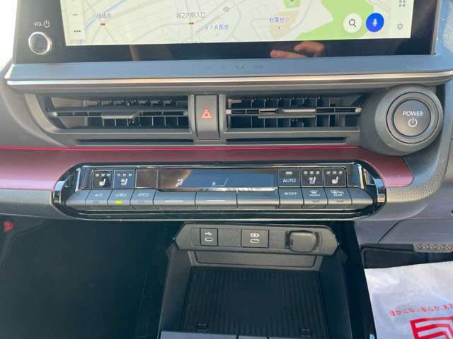 Toyota PRIUS 2023-03 27248-9