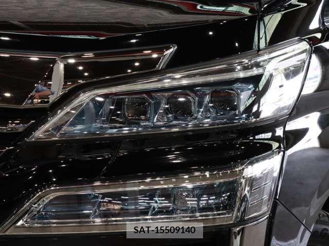 Toyota VELLFIRE 2018-03 227798-4