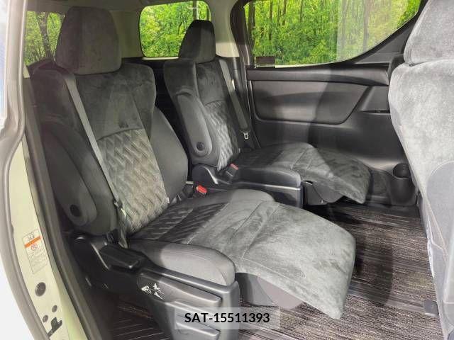 Toyota VELLFIRE 2018-03 350752-9