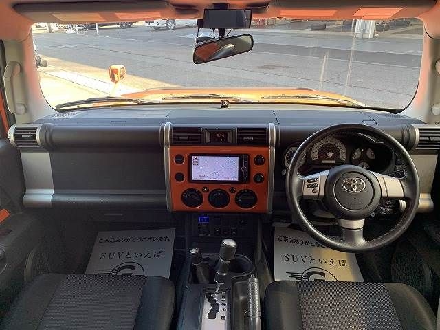 Toyota FJ CRUISER 2013-01 9100-1