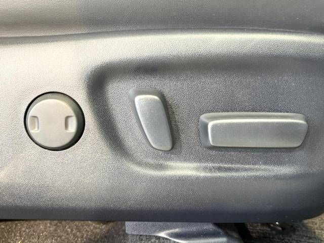 Toyota HARRIER 2018-03 192245-7