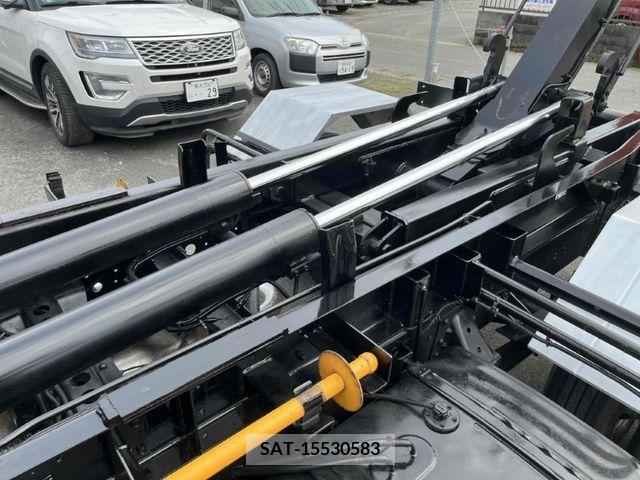 Hino RANGER 2005-11 383919-8