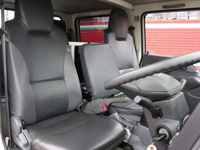 Nissan ATLAS 2020-05 186643-18