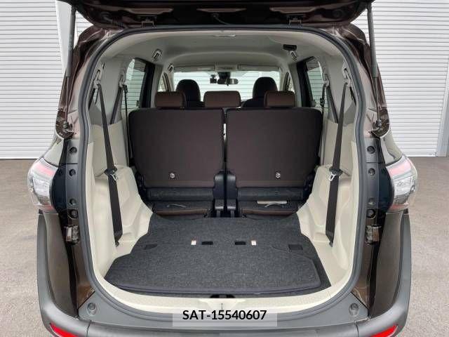 Toyota SIENTA 2016-01 314647-11