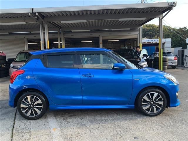 Suzuki SWIFT 2018-06 195956-11
