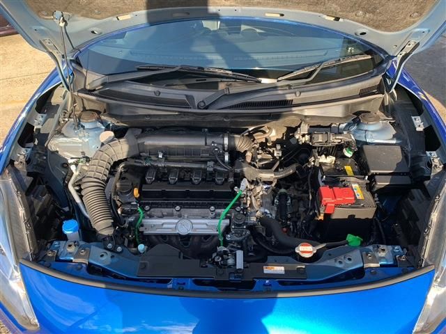 Suzuki SWIFT 2018-06 195956-29