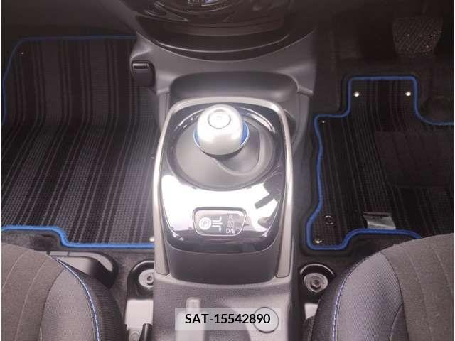 Nissan NOTE 2019-01 207905-7