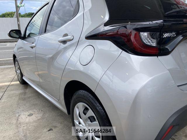 Toyota YARIS 2020-03 379596-11