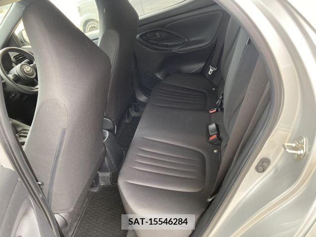 Toyota YARIS 2020-03 379596-18