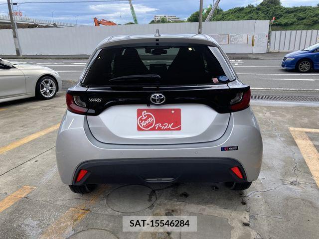 Toyota YARIS 2020-03 379596-7