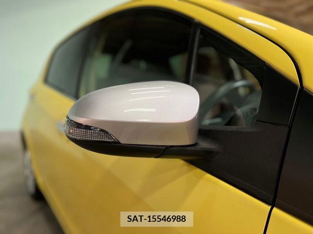 Toyota VITZ 2012-03 251864-11