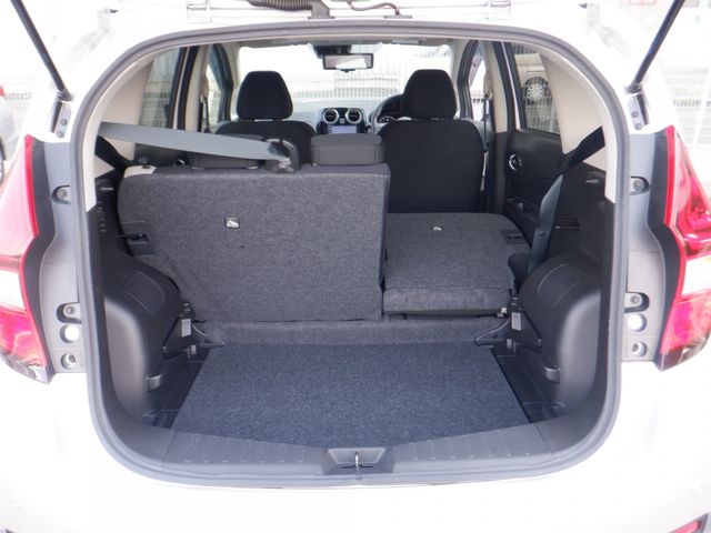 Nissan NOTE 2018-08 15368-13