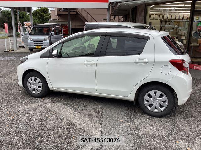 Toyota VITZ 2015-04 443096-10