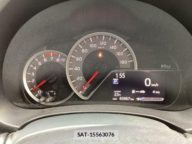 Toyota VITZ 2015-04 443096-3